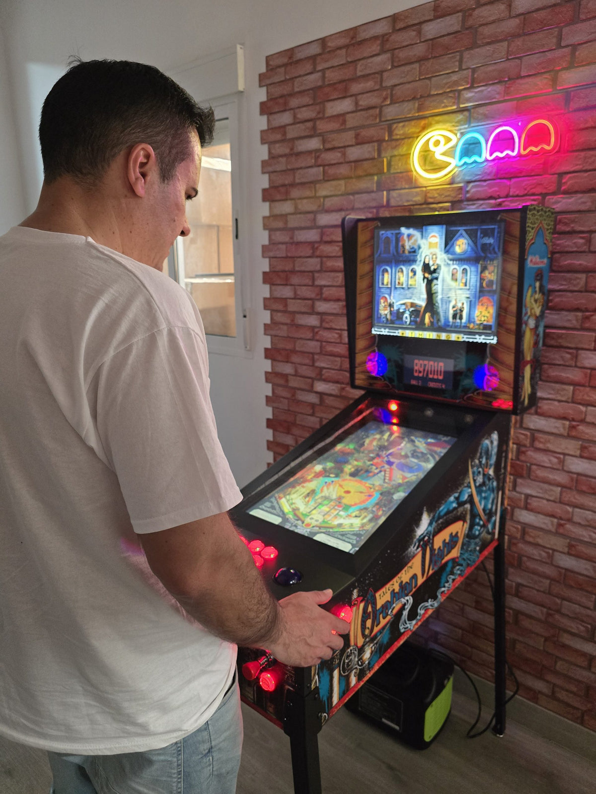 Pinball Virtual 4K 27.5" con PC Ryzen 7, GTX1060, 1800+ Juegos, DMD 7", Backglass 19", DOF con Solenoides, Shaker, PinUp Popper, Arcade con Trackball y Joystick